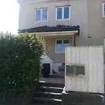 - Marviksveien 93-95 شقة كريستينساند